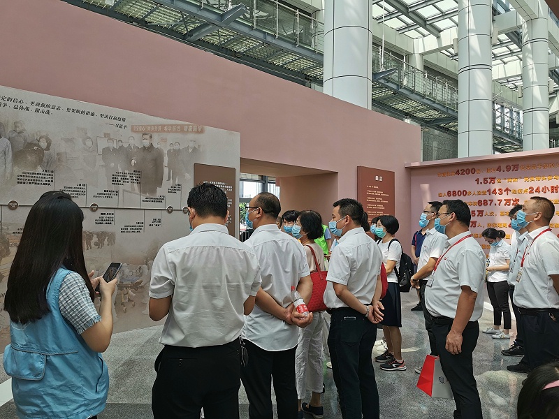 ս���ߡ���ʵ��������������ѵ�֧����ǰ�߿���Ӣ���¾�